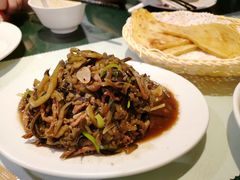 茄子炒肉丝-老昌春饼(中央大街店)