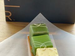 -星巴克臻选(上海合生汇1F店)