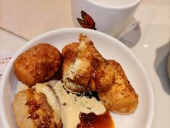 -渝是乎酸菜鱼·川渝小炒(新世界百货望京店)