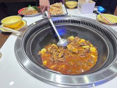 -靠山屯东北铁锅炖(东北菜，古美西路店)