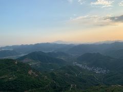 -定都峰