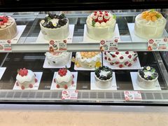 -花花卷卷·鲜食蛋糕(静安久光百货店)