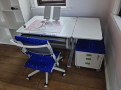 -moll学习桌椅(上海久光百货店)