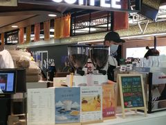 -Manner Coffee(芮欧百货店)