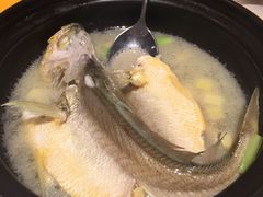 百秒黄花鱼-莆田餐厅PUTIEN(深圳湾万象城家宴店)