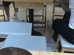 -魔都三兄弟酸辣粉·蘸卤炸串(虹桥万科店)