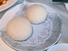 脆皮流沙包-皇朝会.经典传统粤菜(外滩店)