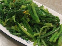 -鲜榨果汁·啤酒鱼(环岛河店)