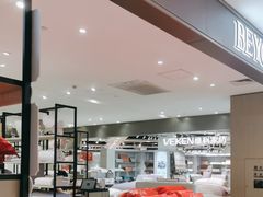-银泰百货(舟山临城店)