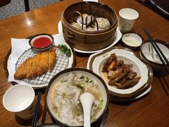 手拆蟹黄小笼包-龍堂蟹黄小笼包(万家丽店)
