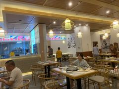 大堂-鸿喜牛·潮汕鲜牛肉火锅(海浪湾店)