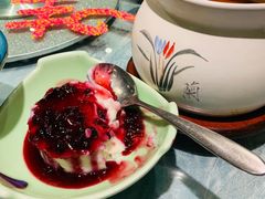 蓝莓山药-海派美食·家宴海鲜青岛菜·石锅鲽鱼头(东方城店)