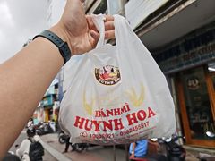 -Bánh Mì Huynh Hoa