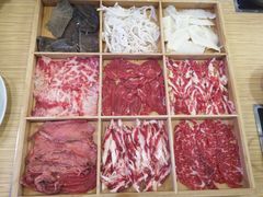 -杨老板·海鲜集市火锅·鲜切牛肉(中防万宝店)