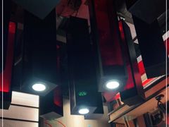 大堂-辣尚瘾·烤鱼·新川菜(交大直营店)