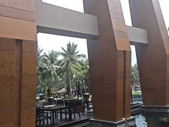 -三亚湾海居铂尔曼度假酒店