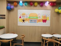 用餐区-华莱士·炸鸡汉堡(奥林花园店)