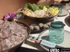 -喃喃椰·糟粕醋·椰子鸡火锅(七堡花园店)