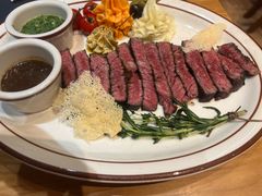 -Mark&Mars Restaurant