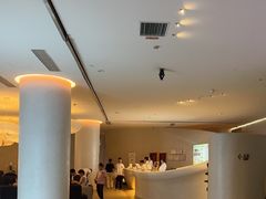 -涨巢·潮玩水疗局