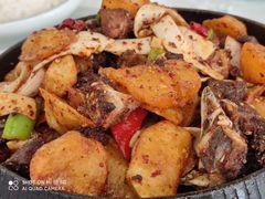 -撒拉人家.酸菜牦牛肉火锅