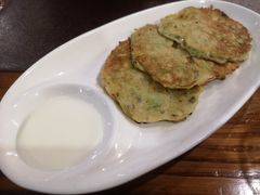 西葫芦饼配酸奶-TUK土耳其餐厅·下午茶(卢湾店)