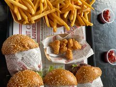 -The Habit Burger Grill 哈比特汉堡(世博店)