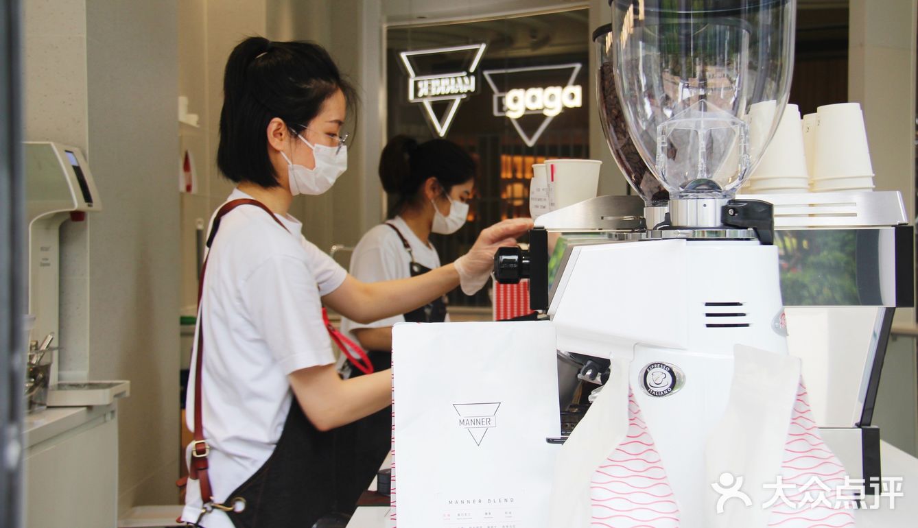 新店首发/MANNER咖啡店的美女真多
