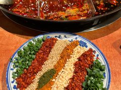 -周小明火锅(黑金冠社区店)