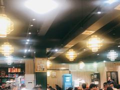 大堂-肖肖酸萝卜鱼火锅(总店)