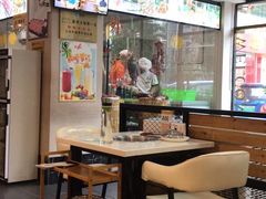 大堂-三头牛·潮汕牛肉生蚝火锅 (夏湾店)