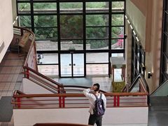 -香港大学