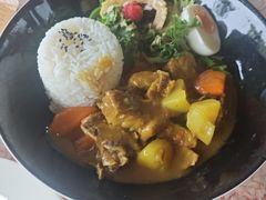 咖喱牛腩饭-浦鸿会尚莊亲子餐厅(碧云店)