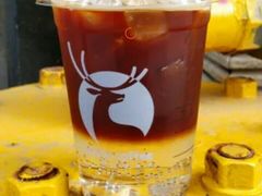 黑金气泡美式-瑞幸咖啡(万科红立方大厦店)