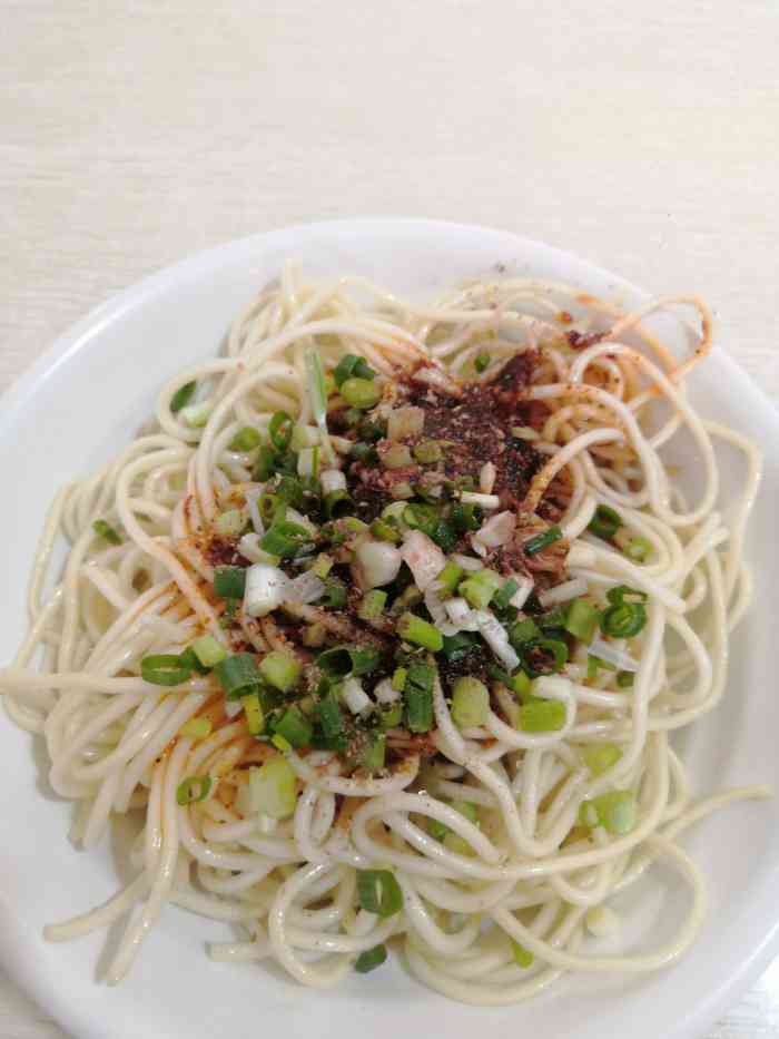 每次来德阳都要来王凉粉打卡好多年的习惯了这家店一直保持着他们的