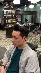 -海文先生国潮烫染男士理发馆