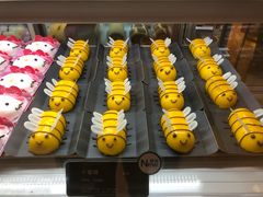 小蜜蜂-BreadTalk面包新语·烘焙蛋糕(高德置地春广场店)