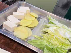 -超越炭火牛蛙火锅鸡(河东店)