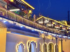 -茅草房·河畔园林火锅