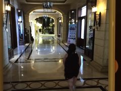 -泉城欧乐堡戏水湾艺术养生温泉