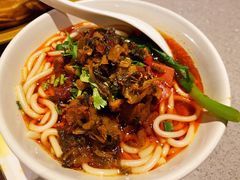 小锅米线-半山腰·云南菜(侨福芳草地店)