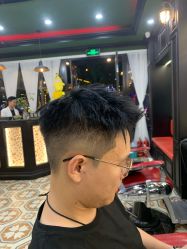 -豪帅男士理容馆