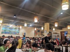 大堂-肖肖酸萝卜鱼火锅(总店)