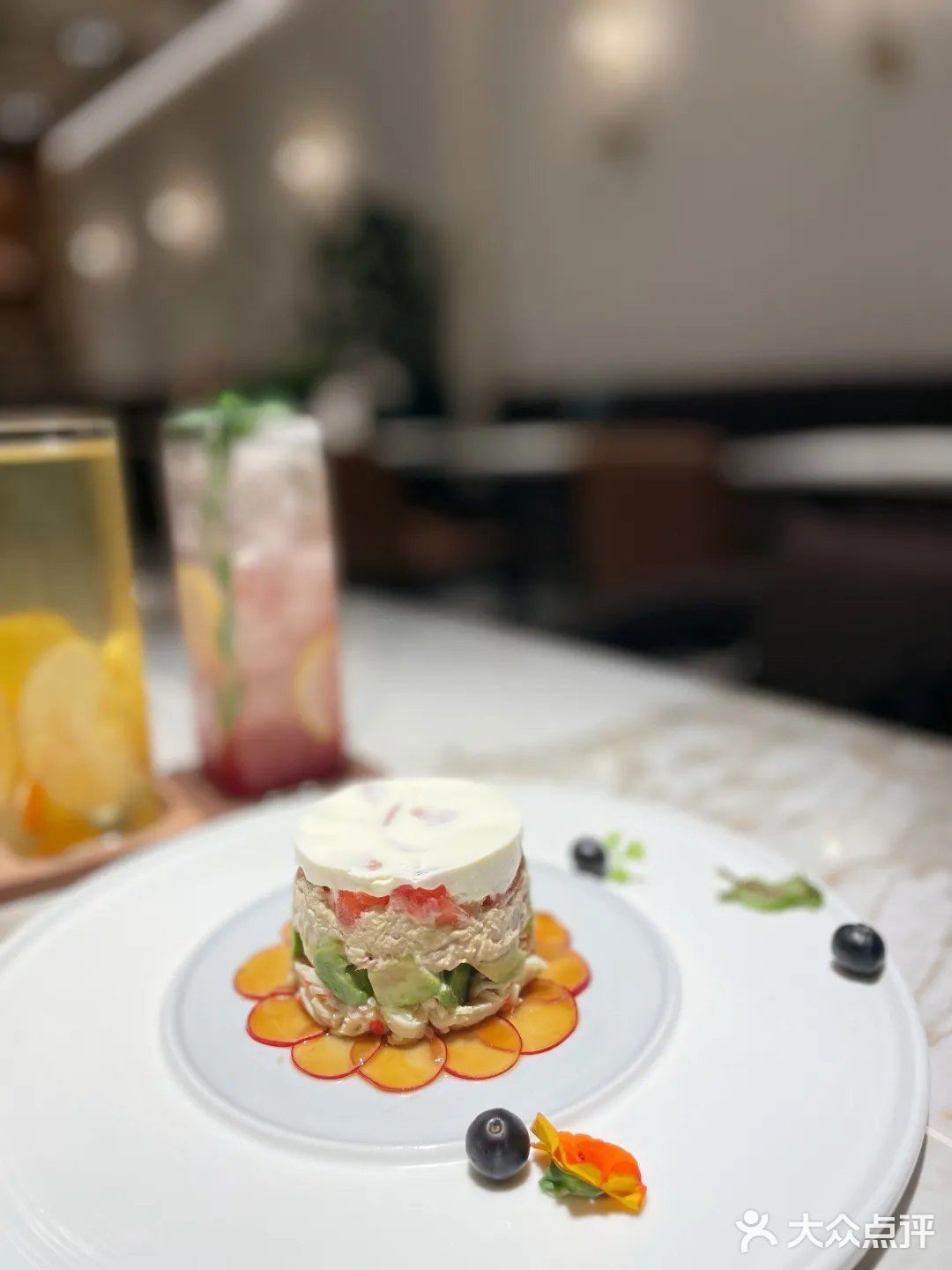 棒呆了！ 超大超豪华法式西餐厅