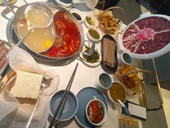 -左庭右院鲜牛肉火锅(金山万达店)