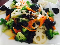 荷塘小炒-溢心园香河肉饼总店