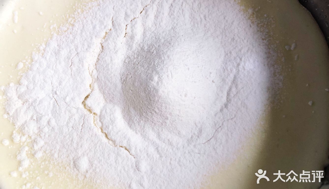 自制无水无油老式脆皮鸡蛋糕🧁