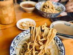 素椒杂酱面-老街杂酱面(东升街店)