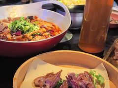 -川流不息·地道川菜·小龙虾(新松江路店)