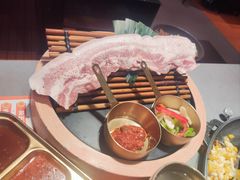 -轻烧烤肉(光谷步行街店)